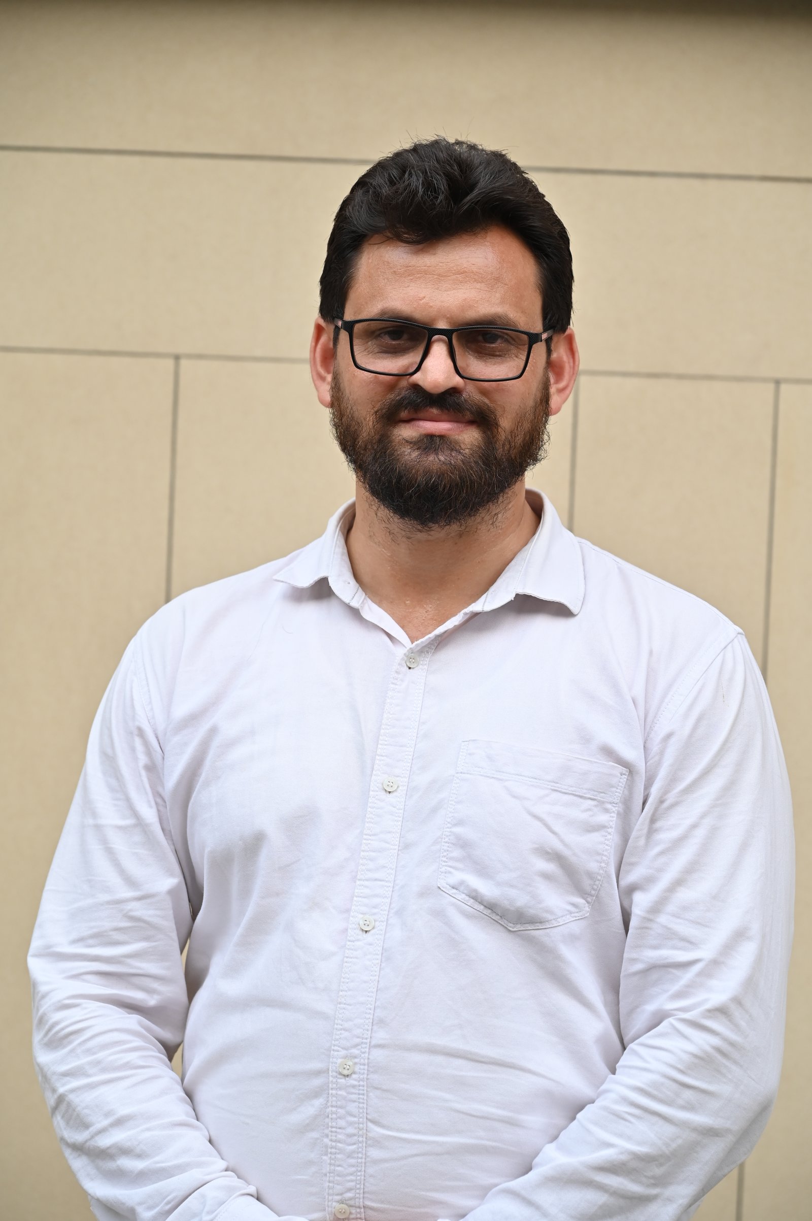 Dr. Yashpal Azad