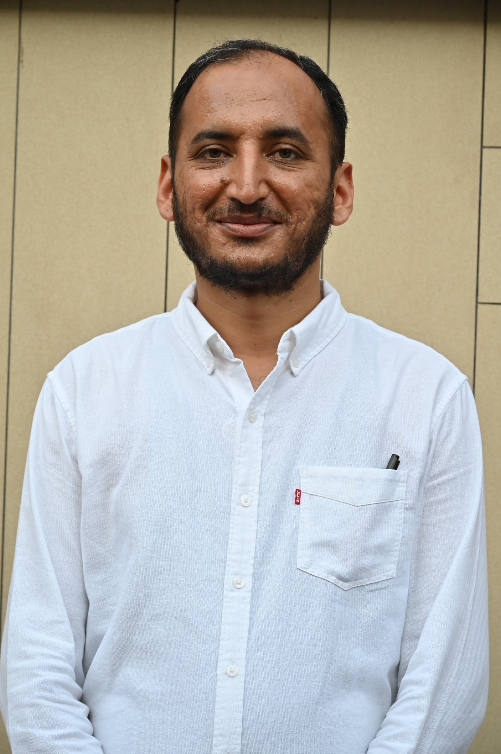 Dr. Praneet Chauhan
